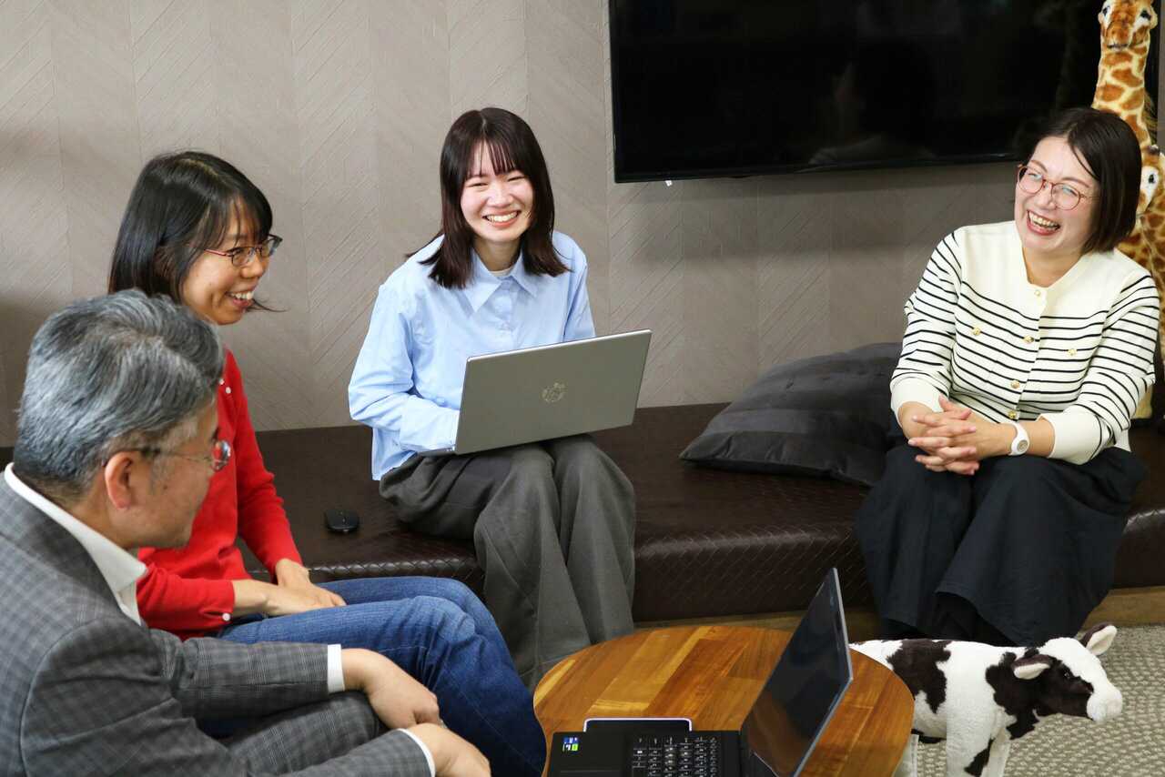 【採用ブランディング】女性スタッフの本音に迫る「選ばれるオフィス」の条件。心理的な安心感が組織の質を変える。